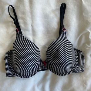 NEW MAIDENFORM BRA